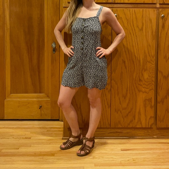 American Eagle romper - Picture 6 of 9